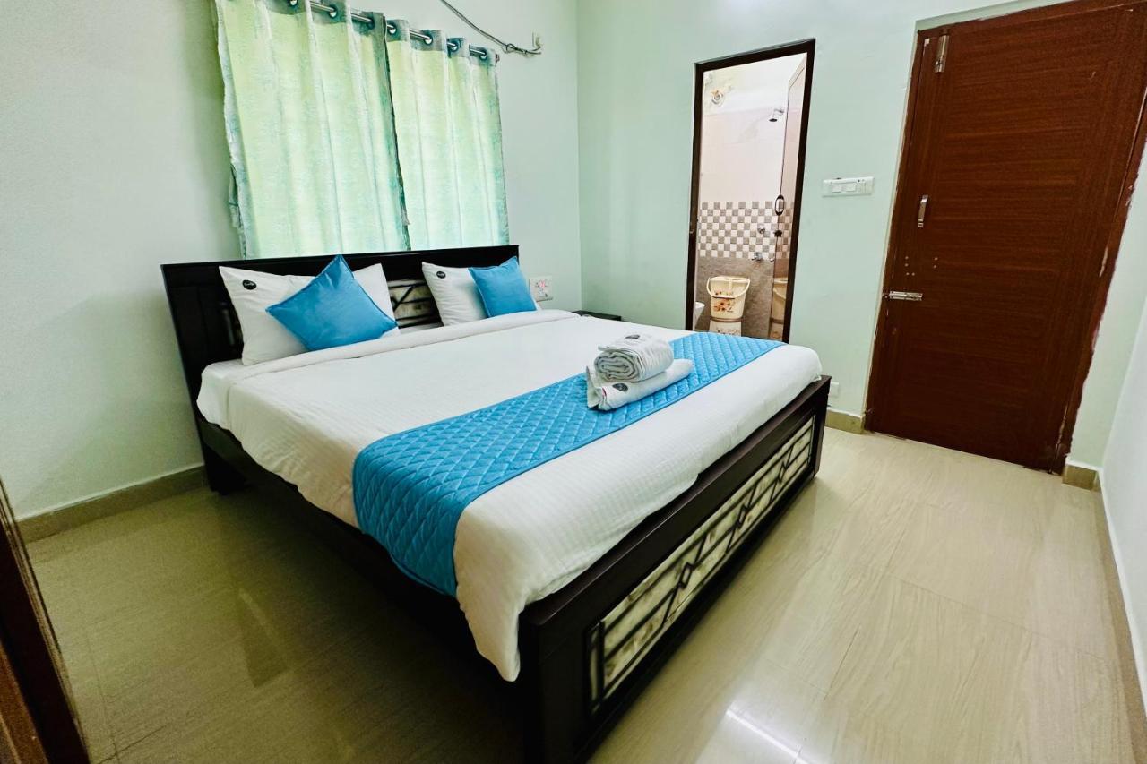 Truelife - Family Suites - Ps4 Veg Restaurant, On Way To Balaji Temple - 2Bhk Ac Apartments - Coffee Tea Milk - Super Fast Wifi, Kitchen, Smart Tv, Parking - Easy Access To Airport, Railway Station And To All Temples - Top Service With Lots Of Love Tirupati Exterior foto